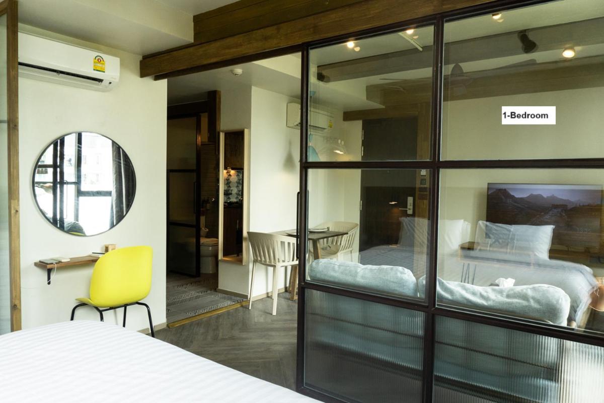 Karaarom Hotel Bangkok Exterior photo